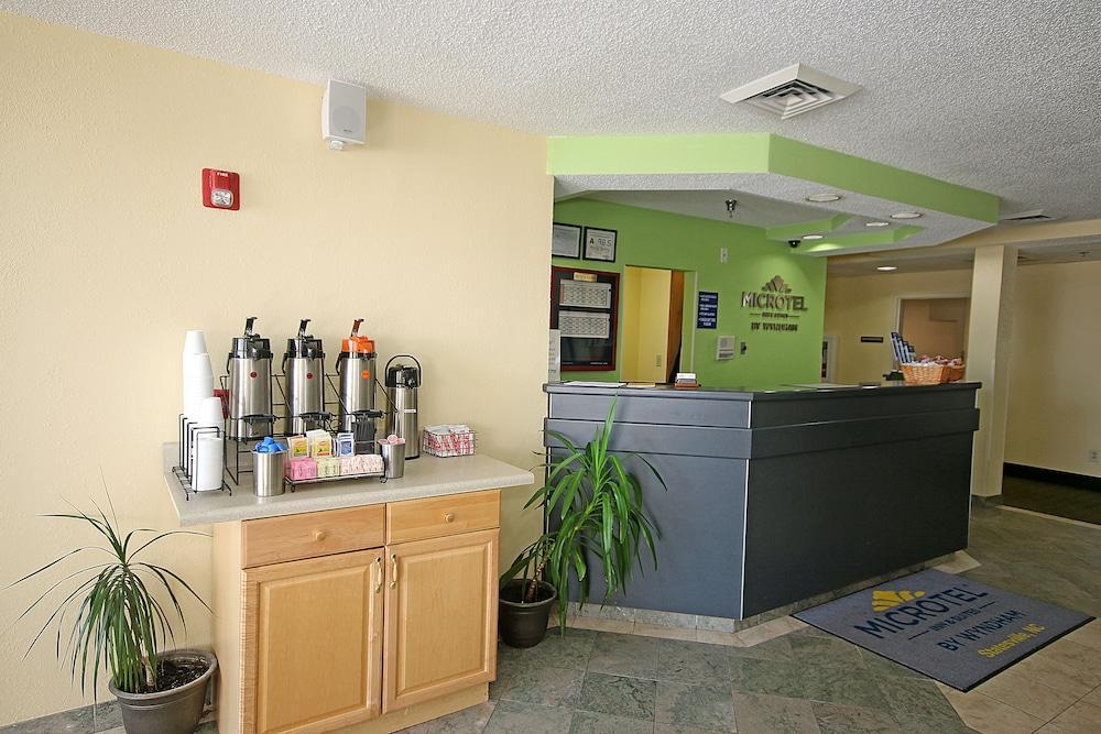 Microtel Inn & Suites By Wyndham Statesville Exterior foto